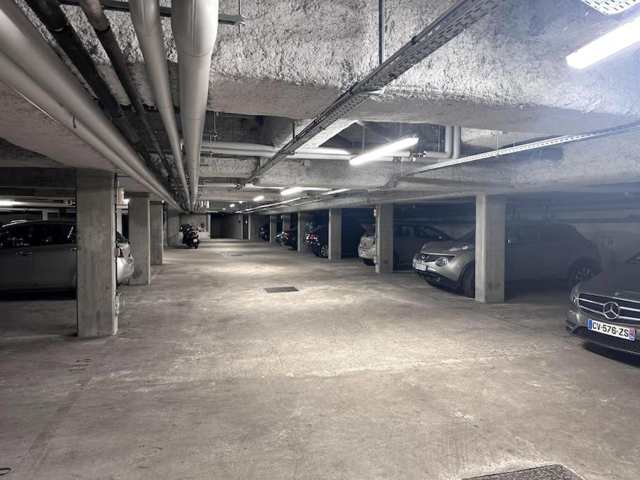 Grand Appt Proche Paris Parking Lägenhet Aubervilliers Exteriör bild
